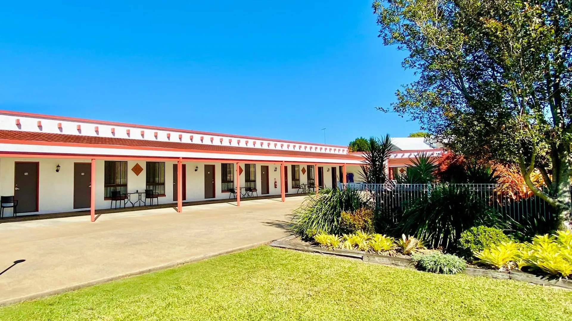 Bundaberg Spanish Motor Inn Motel