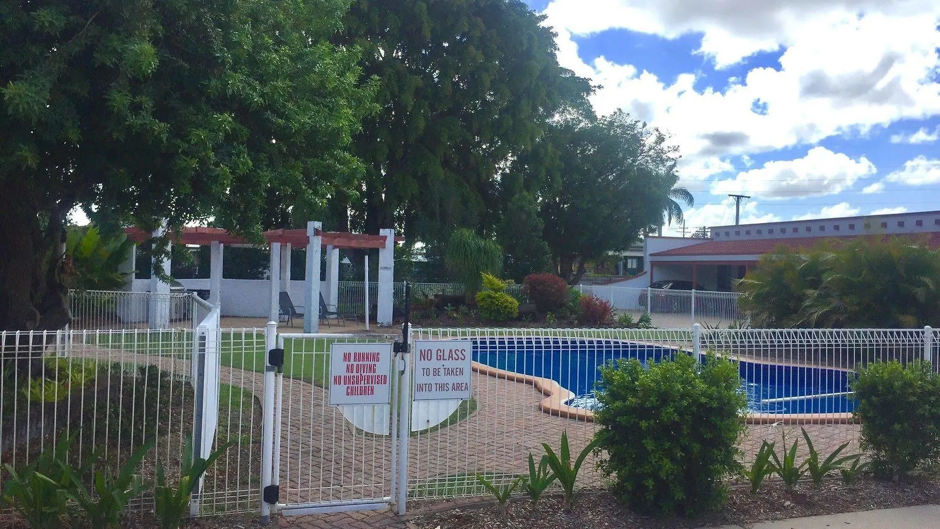 Bundaberg Spanish Motor Inn 3*,